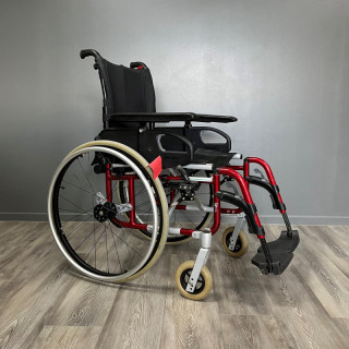 Fauteuil roulant manuel INVACARE Spinx rouge L.43 P.45