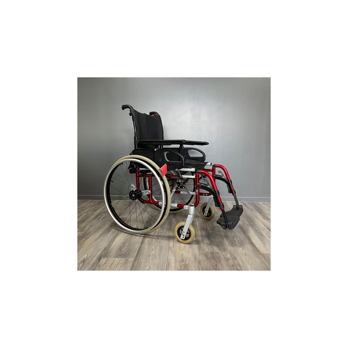 Fauteuil roulant manuel INVACARE Spinx rouge L.43 P.45