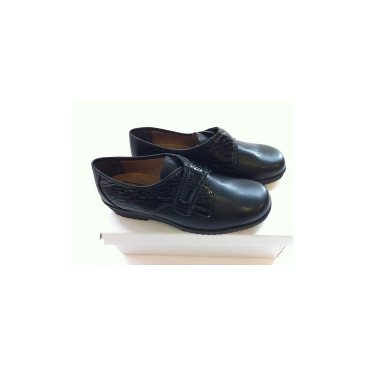 Chaussure Ava noir poiture 36