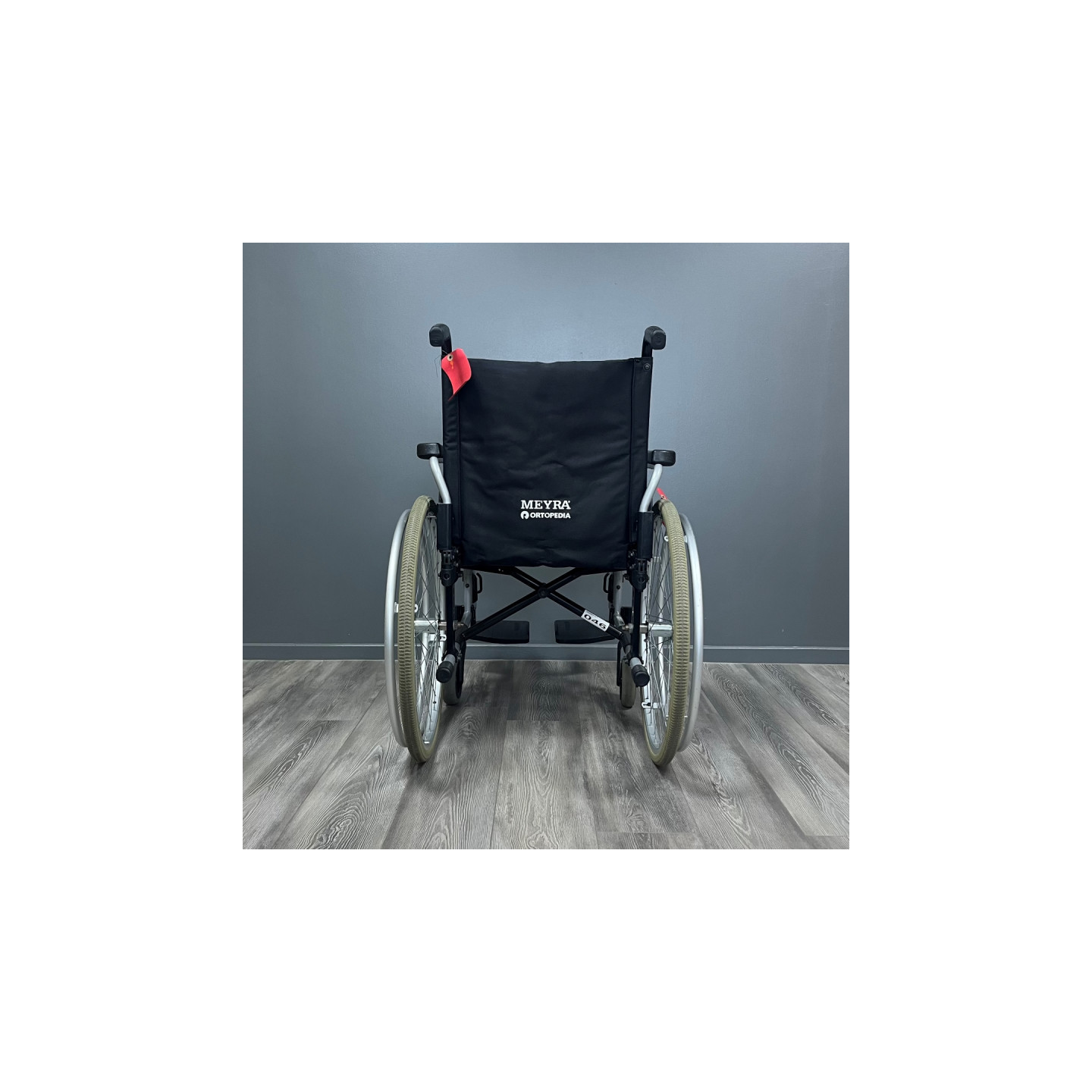Fauteuil roulant Manuel MEYRA gris L.46 P.42