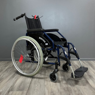 Fauteuil roulant manuel MEYRA bleu L.40 P.42